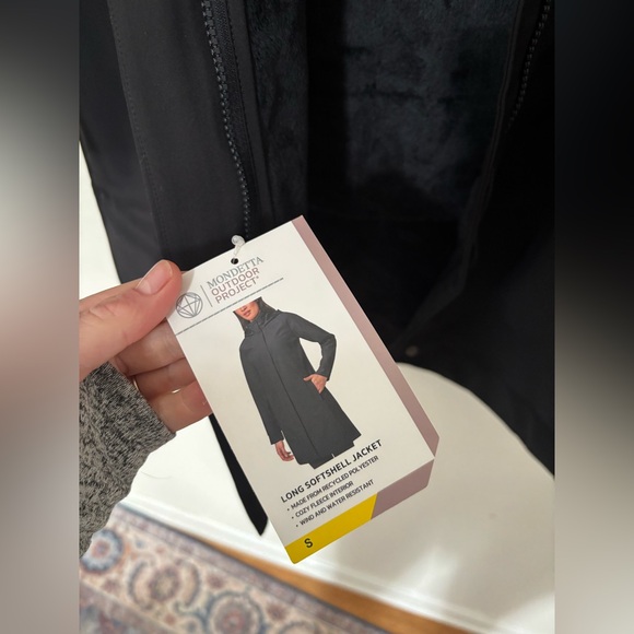 Mondetta Long Softshell Jacket - Picture 3 of 4